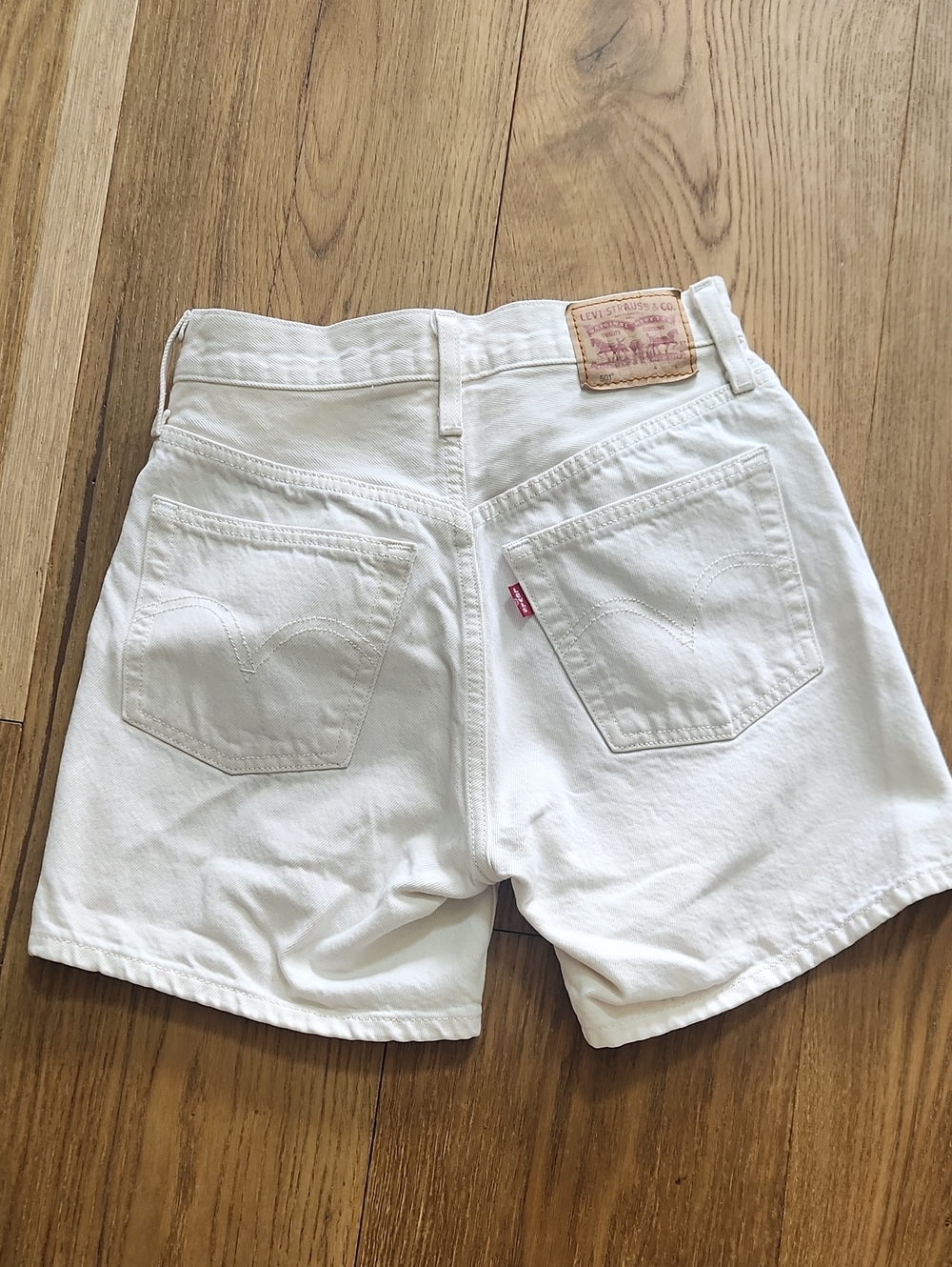 Levi's Off White Classic Denim Shorts - Back Pocket Detail
